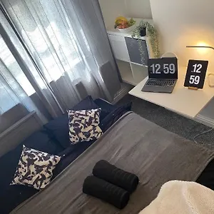 Cosy Flat In Bed & Breakfast London